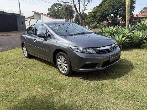 HONDA CIVIC 1.8 LXL 16V FLEX 4P AUTOMÁTICO HONDA CIVIC 1.8 LXL 16V FLEX 4P AUTOMÁTICO